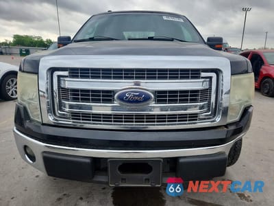 Piąte zdjęcie samochodu w środku: 2013 FORD F150 SUPERCREW VIN:1FTFW1CF6DKG22269 - miniatura