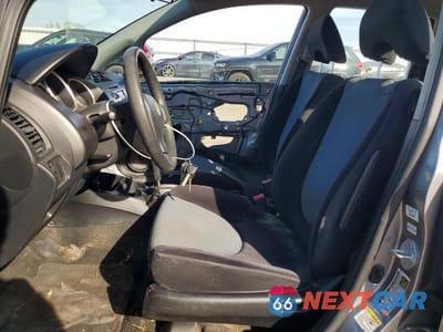 Zdjęcie 7 z 11 samochodu: 2007 HONDA FIT VIN:JHMGD38457S011987 - miniatura