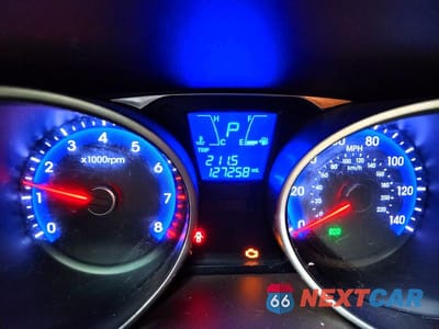 Zdjęcie 9 z 13 samochodu: 2012 HYUNDAI TUCSON GLS VIN:KM8JUCAC2CU397559 - miniatura