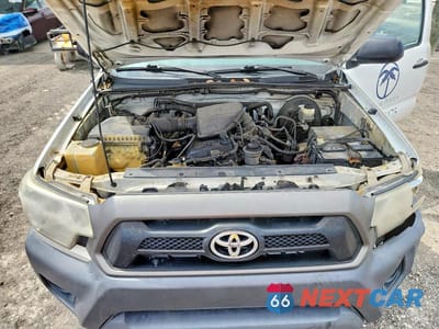 Zdjęcie 11 z 12 samochodu: 2012 TOYOTA TACOMA BASE VIN:5TFNX4CN5CX016738 - miniatura