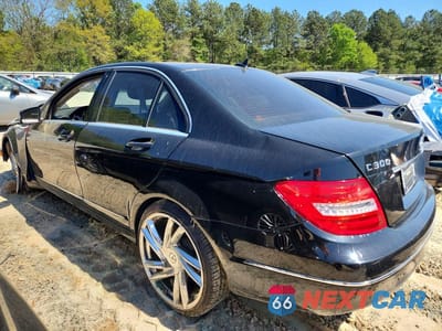 Drugie zdjęcie samochodu z przodu: 2014 MERCEDES-BENZ C 300 4MATIC VIN:WDDGF8AB6ER317575 - miniatura