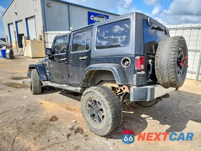 Drugie zdjęcie samochodu z przodu: 2014 JEEP WRANGLER UNLIMITED SAHARA VIN:1C4BJWEG9EL321555 - miniatura