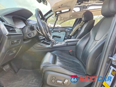 Zdjęcie 7 z 13 samochodu: 2019 BMW X7 XDRIVE40I VIN:5UXCW2C59KL082101 - miniatura