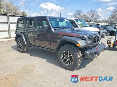 Czwarte zdjęcie samochodu z boku: 2025 JEEP WRANGLER RUBICON VIN:1C4PJXFN1SW664170 - miniatura