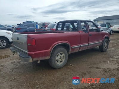 Trzecie zdjęcie samochodu z tyłu: 2002 CHEVROLET S TRUCK S10 VIN:1GCDT19W328197157 - miniatura