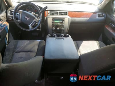 Zdjęcie 8 z 13 samochodu: 2010 GMC YUKON SLE VIN:1GKUCAE01AR250839 - miniatura