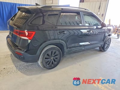 Trzecie zdjęcie samochodu z tyłu: 2022 VOLKSWAGEN TAOS S VIN:3VVCX7B2XNM005745 - miniatura
