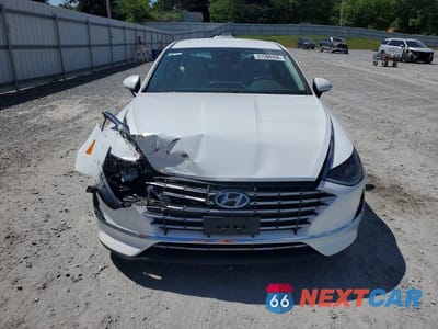 Piąte zdjęcie samochodu w środku: 2021 HYUNDAI SONATA HYBRID BLUE VIN:KMHL24JJ7MA035118 - miniatura
