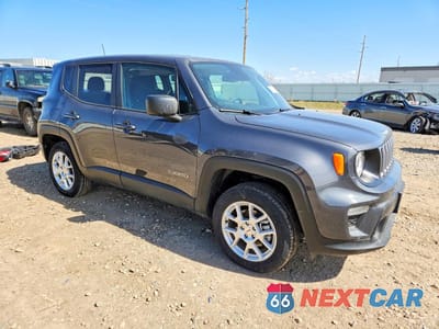 Czwarte zdjęcie samochodu z boku: 2023 JEEP RENEGADE LATITUDE VIN:ZACNJDB1XPPP38910 - miniatura