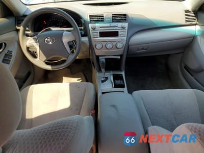 Zdjęcie 8 z 11 samochodu: 2010 TOYOTA CAMRY BASE VIN:4T1BF3EK8AU563094 - miniatura