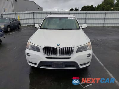 Piąte zdjęcie samochodu w środku: 2011 BMW X3 XDRIVE35I VIN:5UXWX7C57BL731188 - miniatura