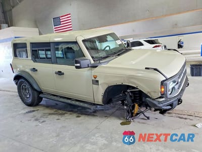 Czwarte zdjęcie samochodu z boku: 2025 FORD BRONCO BADLANDS VIN:1FMEE9BPXSLB58316 - miniatura