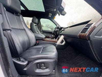 Piąte zdjęcie samochodu w środku: 2017 LAND ROVER RANGE ROVER VIN:SALGR2FK6HA329227 - miniatura