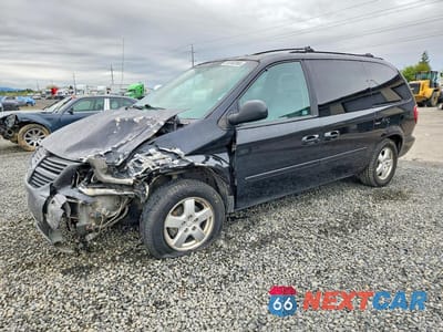 2005 DODGE GRAND CARAVAN SXT 2D8GP44L45R160242 - główne zdjęcie licytacji z USA - miniatura