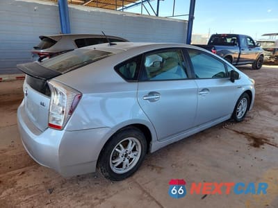 Trzecie zdjęcie samochodu z tyłu: 2011 TOYOTA PRIUS THREE VIN:JTDKN3DU2B0309870 - miniatura