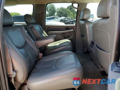 Zdjęcie 11 z 14 samochodu: 2005 GMC YUKON XL DENALI VIN:1GKFK66U25J115674 - miniatura