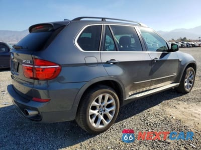 Trzecie zdjęcie samochodu z tyłu: 2013 BMW X5 XDRIVE35I VIN:5UXZV4C55D0B10976 - miniatura