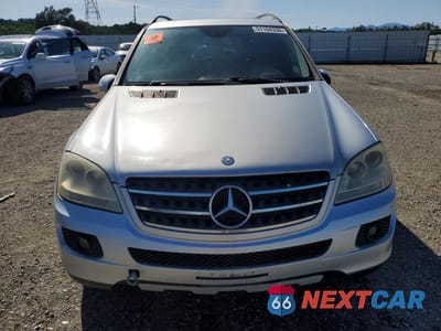 Piąte zdjęcie samochodu w środku: 2007 MERCEDES-BENZ ML 350 VIN:4JGBB86E67A228105 - miniatura