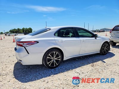 Trzecie zdjęcie samochodu z tyłu: 2020 TOYOTA CAMRY SE VIN:4T1M11AKXLU871257 - miniatura