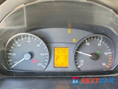 Zdjęcie 9 z 13 samochodu: 2012 MERCEDES-BENZ SPRINTER 2500 VIN:WD3PE7CC9C5701037 - miniatura