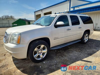 2013 GMC YUKON XL DENALI 1GKS2MEF3DR335363 - główne zdjęcie licytacji z USA - miniatura