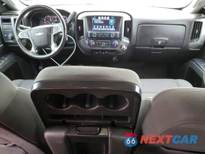 Zdjęcie 8 z 12 samochodu: 2018 CHEVROLET SILVERADO VIN:2GCRCREC7J1109843 - miniatura