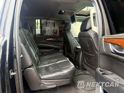 Zdjęcie 6 z 12 samochodu: 2019 CADILLAC ESCALADE ESV LUXURY VIN:1GYS4HKJ0KR333020 - miniatura