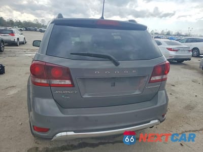 Zdjęcie 6 z 11 samochodu: 2020 DODGE JOURNEY CROSSROAD VIN:3C4PDCGBXLT213007 - miniatura