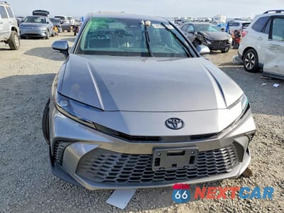 Piąte zdjęcie samochodu w środku: 2025 TOYOTA CAMRY SE VIN:4T1DAACK0SU581654 - miniatura