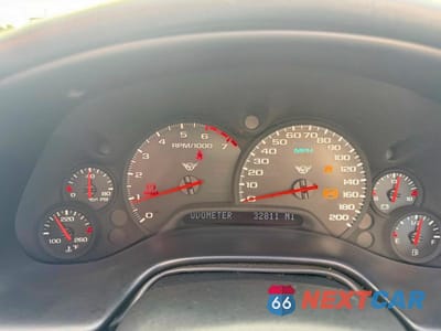 Zdjęcie 8 z 14 samochodu: 2000 CHEVROLET CORVETTE VIN:1G1YY32G9Y5127909 - miniatura