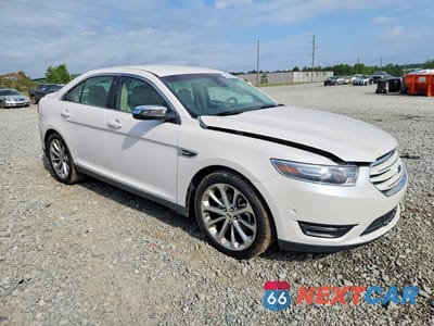 Czwarte zdjęcie samochodu z boku: 2018 FORD TAURUS LIMITED VIN:1FAHP2F80JG113274 - miniatura