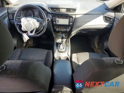 Zdjęcie 8 z 14 samochodu: 2017 NISSAN ROGUE SV VIN:KNMAT2MV6HP612011 - miniatura
