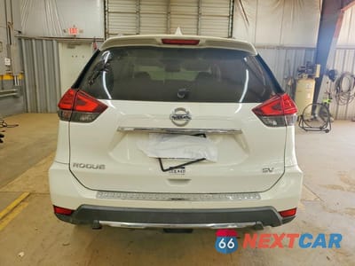 Zdjęcie 6 z 13 samochodu: 2017 NISSAN ROGUE SV VIN:5N1AT2MN2HC753726 - miniatura