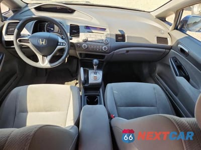 Zdjęcie 8 z 12 samochodu: 2010 HONDA CIVIC LX VIN:2HGFA1F56AH306134 - miniatura