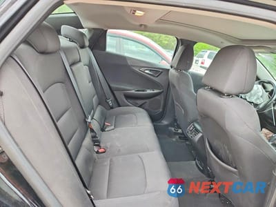 Zdjęcie 10 z 12 samochodu: 2018 CHEVROLET MALIBU LT VIN:1G1ZD5ST8JF121611 - miniatura