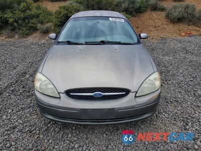 Piąte zdjęcie samochodu w środku: 2003 FORD TAURUS SES VIN:1FAFP55293A146835 - miniatura