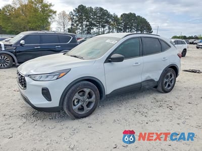 2026 FORD ESCAPE ST LINE 1FMCU0MN7TUA11223 - główne zdjęcie licytacji z USA - miniatura