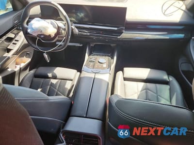 Zdjęcie 8 z 12 samochodu: 2025 BMW 530 XI VIN:WBA53FJ05SCT20511 - miniatura