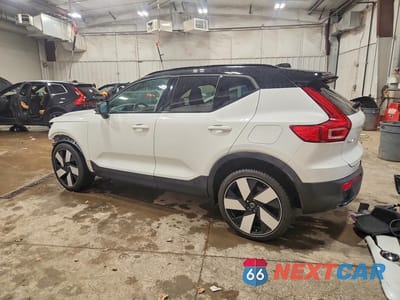 Drugie zdjęcie samochodu z przodu: 2023 VOLVO XC40 RECHARGE ULTIMATE VIN:YV4ED3UM7P2092647 - miniatura