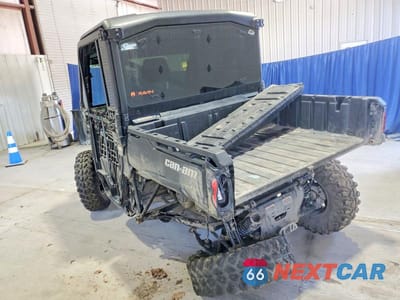 Trzecie zdjęcie samochodu z tyłu: 2024 CAN-AM DEFENDER DPS CAB HD9 VIN:3JBUFAP46RK001094 - miniatura
