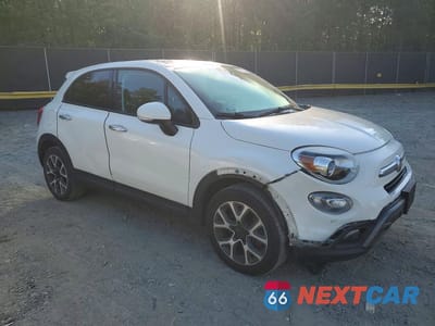 Czwarte zdjęcie samochodu z boku: 2016 FIAT 500X TREKKING VIN:ZFBCFXCT1GP360165 - miniatura