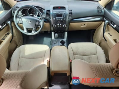 Zdjęcie 8 z 12 samochodu: 2011 KIA SORENTO LX VIN:5XYKT3A17BG074506 - miniatura
