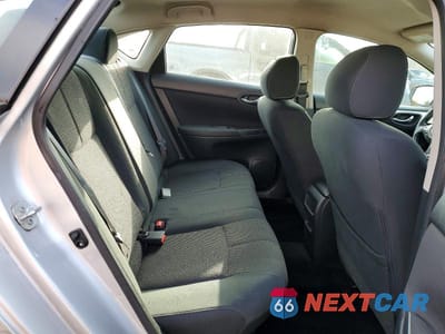 Zdjęcie 10 z 12 samochodu: 2018 NISSAN SENTRA S VIN:3N1AB7AP4JY231528 - miniatura