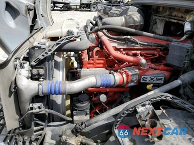 Zdjęcie 11 z 12 samochodu: 2018 VOLVO VN VNL VIN:4V4N39TG6JN892760 - miniatura