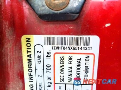 Zdjęcie 12 z 12 samochodu: 2006 FORD MUSTANG VIN:1ZVHT84NX65144341 - miniatura