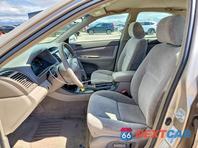 Zdjęcie 7 z 12 samochodu: 2002 TOYOTA CAMRY LE VIN:4T1BE32K32U514118 - miniatura