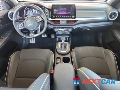 Zdjęcie 8 z 12 samochodu: 2024 KIA FORTE GT LINE VIN:3KPF54AD4RE694216 - miniatura