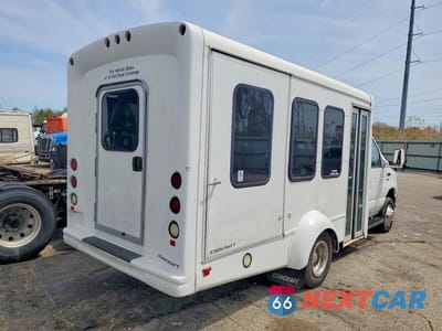 Trzecie zdjęcie samochodu z tyłu: 2014 FORD E350 SHUTTLE BUS VIN:1FDWE3FL9EDB19921 - miniatura