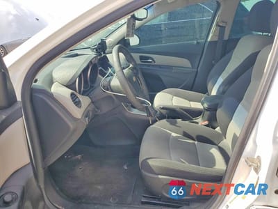 Zdjęcie 7 z 12 samochodu: 2013 CHEVROLET CRUZE LS VIN:1G1PA5SH6D7220101 - miniatura