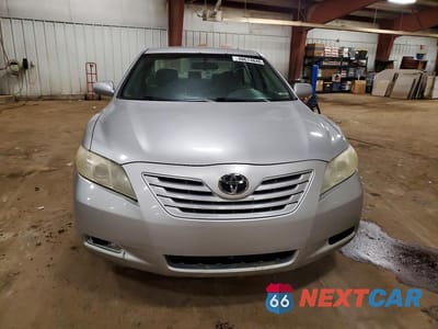 Piąte zdjęcie samochodu w środku: 2007 TOYOTA CAMRY LE VIN:4T1BE46KX7U635655 - miniatura